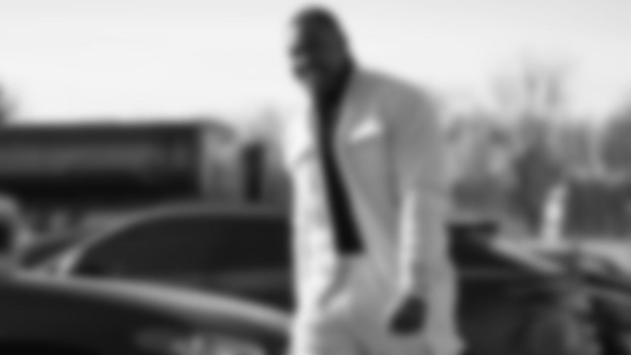 Kansas City Chiefs defensive tackle Chris Jones (95) arrives prior to an NFL week 15 matchup against the Los Angeles Chargers, Sunday December 14, 2025.