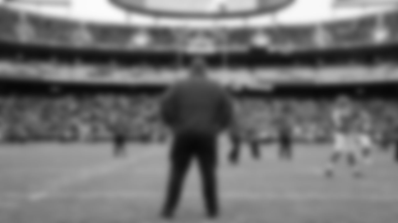 The Kansas City Chiefs face off against the Cincinnati Bengals at GEHA Field at Arrowhead Stadium on December 31, 2023.