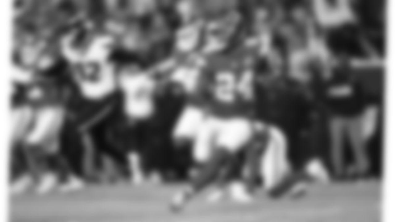 Kansas City Chiefs running back Brashard Smith (24) runs the ball during an NFL week 14 matchup against the Houston Texans, Sunday December 7, 2025.