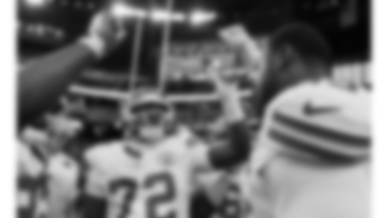 Kansas City Chiefs defensive tackle Chris Jones (95) in the huddle prior to a week 18 game against the Las Vegas Raiders on Sunday, January 3, 2026.