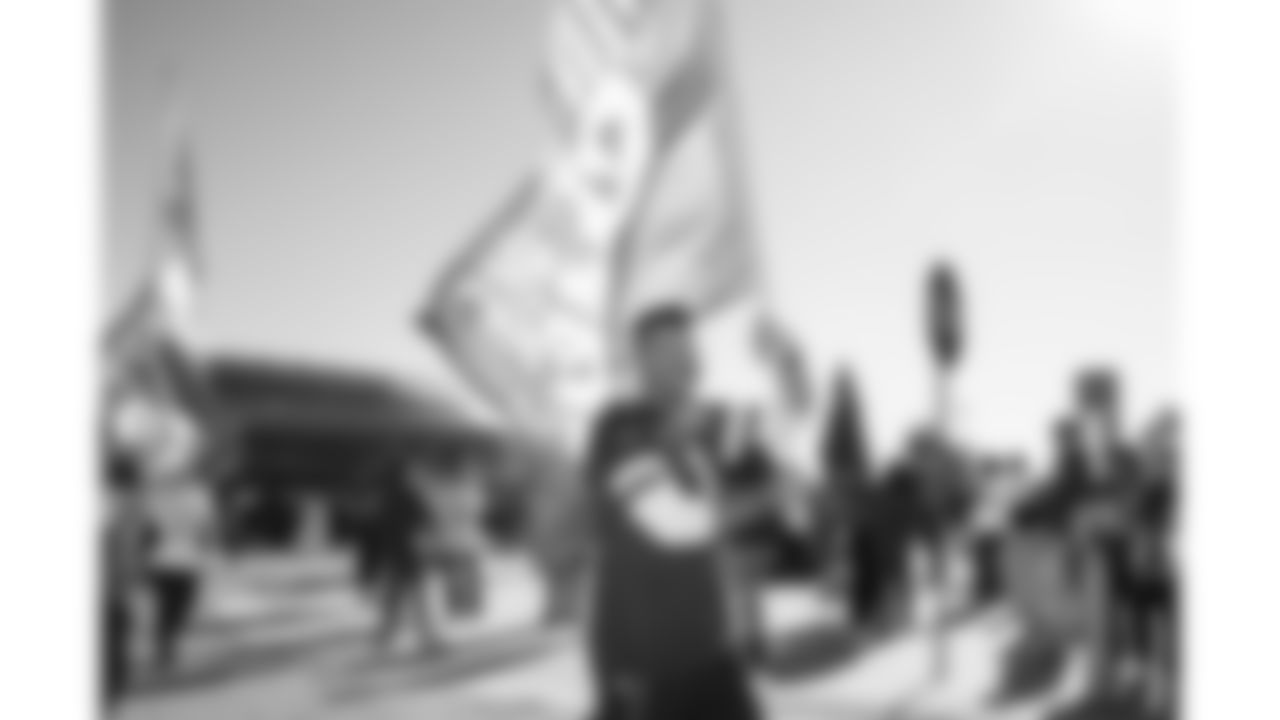 Chiefs Flag Runners before a week 7 NFL Football game against the Las Vegas Raiders on Sunday, October 19, 2025.