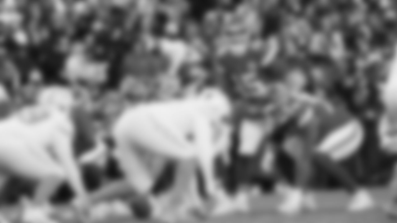 Kansas City Chiefs quarterback Patrick Mahomes (15) call an audible during an NFL week 15 matchup against the Los Angeles Chargers, Sunday December 14, 2025.