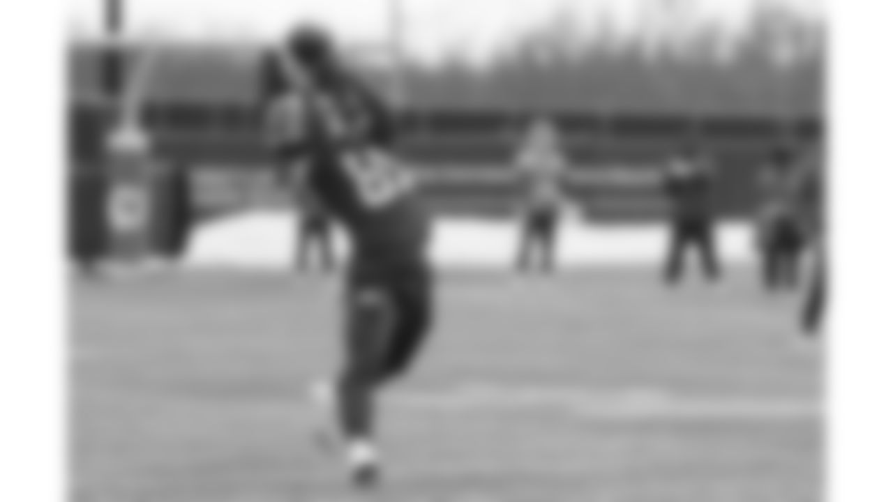 Kansas City Chiefs wide receiver Nikko Remigio (81) during week 15 practice on Friday December 12, 2025 in Kansas City, MO.