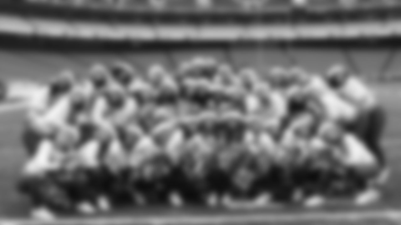 The Kansas City Chiefs Cheerleaders and Entertainment teams prior to a week 17 NFL Football game against the Denver Broncos on December 25, 2025 in Kansas City, MO.