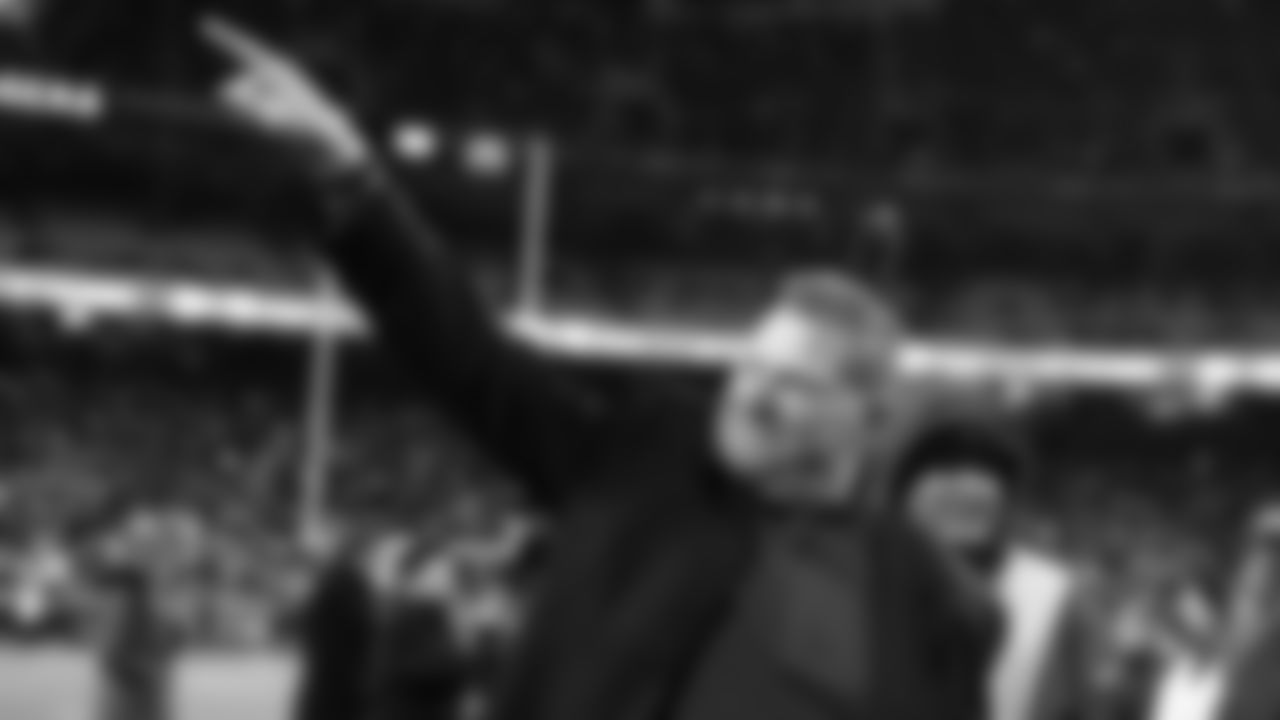 Bill Maas being inducted to the Chiefs Hall of Fame during an NFL week 14 matchup against the Houston Texans, Sunday December 7, 2025.