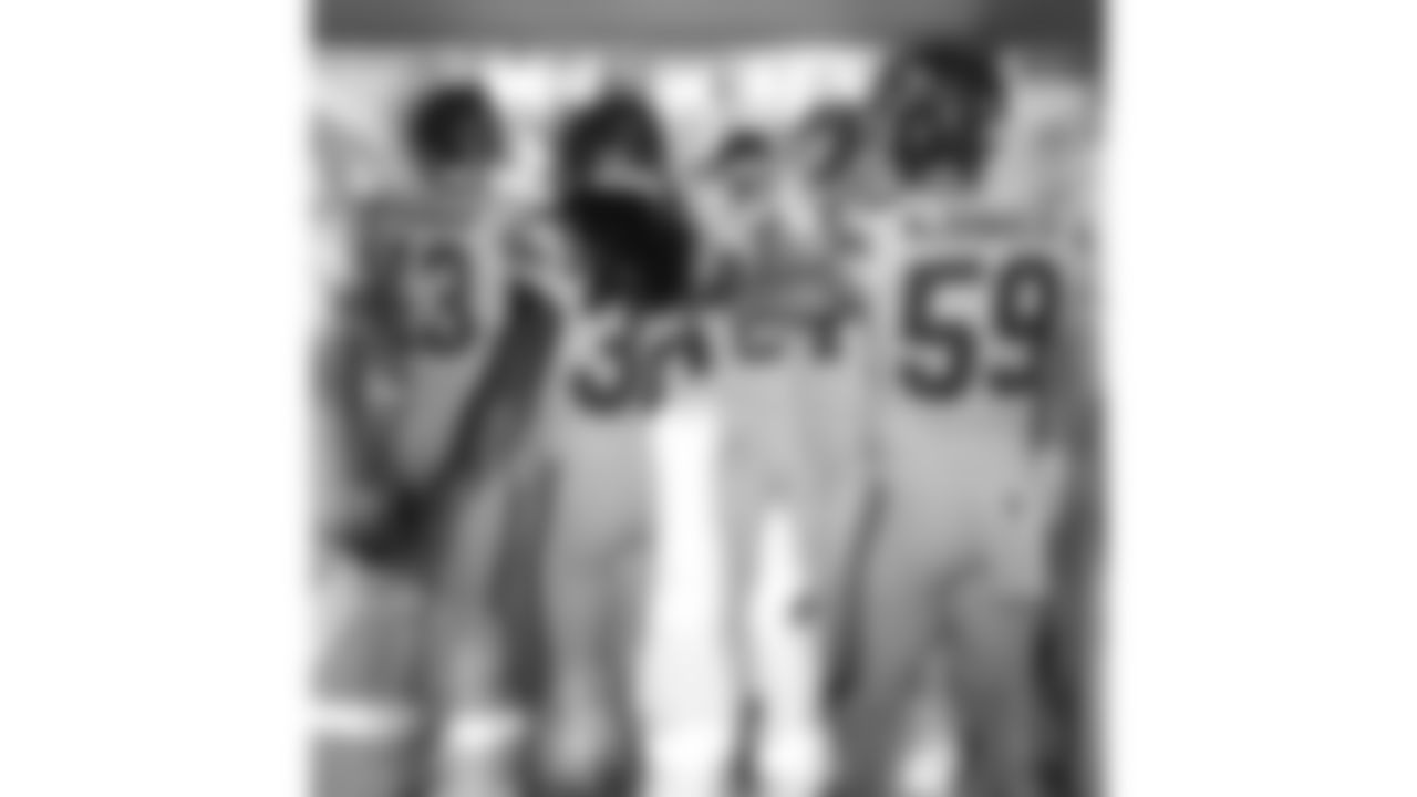 The Kansas City Chiefs linebackers huddle prior to a week 13 NFL Football game against the Dallas Cowboys on Thursday, November 27, 2025 in Dallas, Texas.