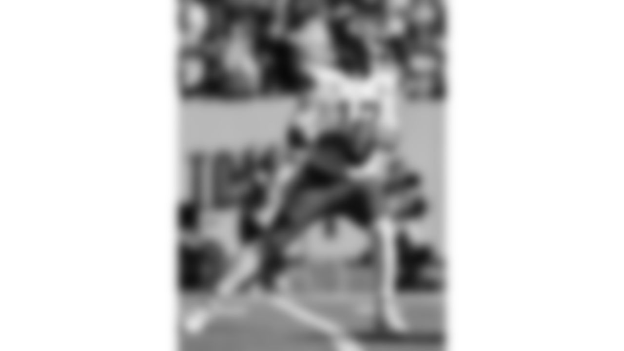 Kansas City Chiefs quarterback Gardner Minshew (17) drops back during a week 16 NFL Football game against the Tennessee Titans on Sunday, December 21, 2025 in Nashville, Tennessee.