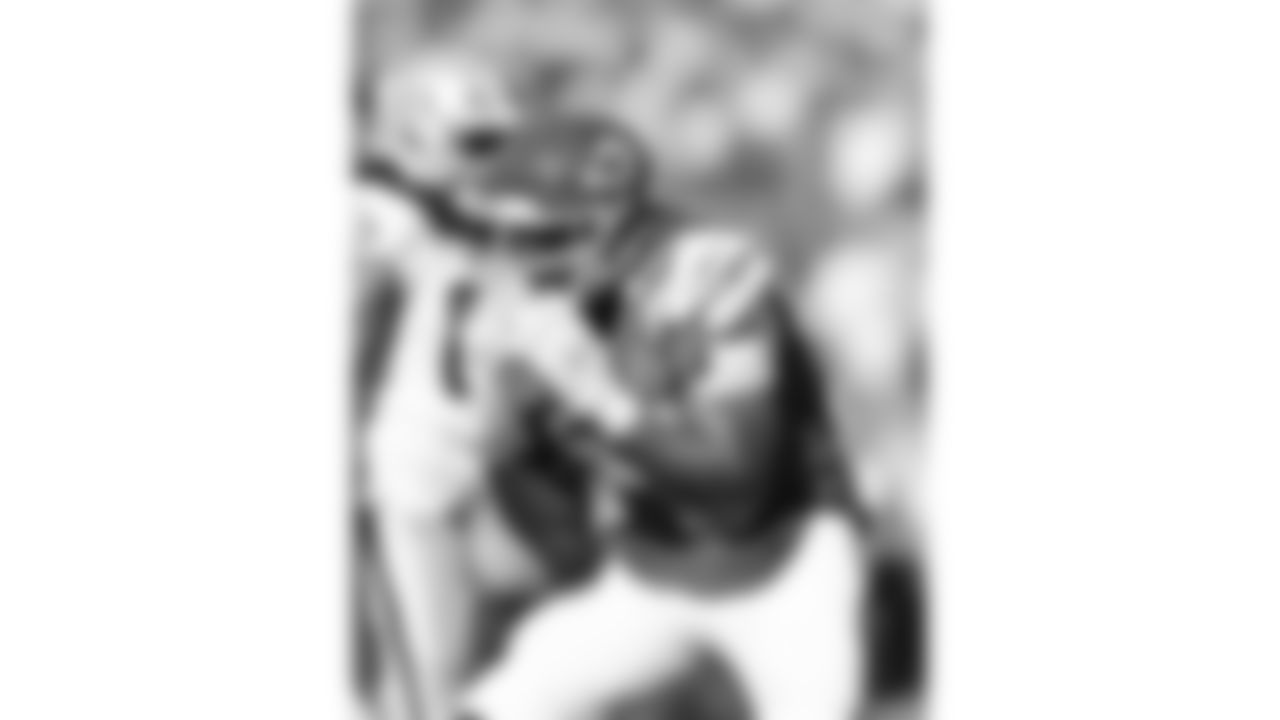 Kansas City Chiefs defensive tackle Chris Jones (95) celebrates during a week 7 NFL football game against the Las Vegas Raiders, Sunday, October 19, 2025 in Kansas City, MO.