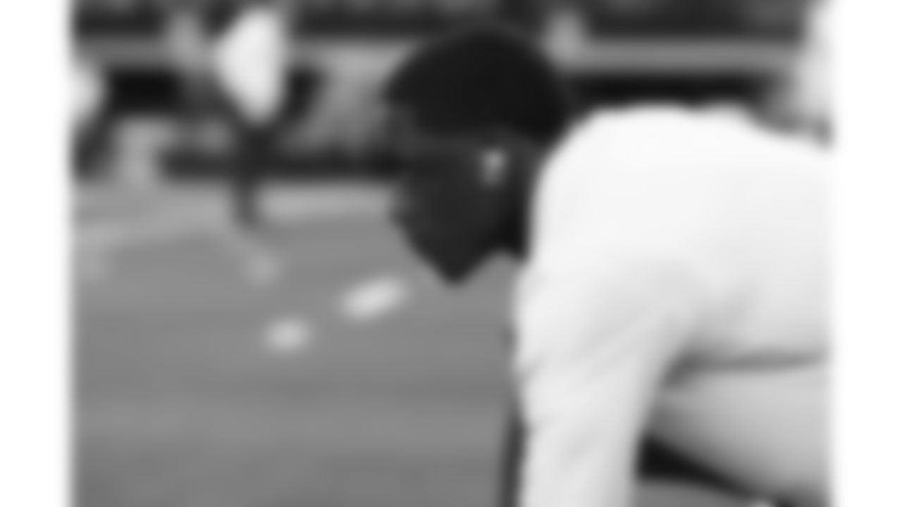 Kansas City Chiefs wide receiver Xavier Worthy (1) prior to a week 13 NFL football game against the Dallas Cowboys on Thursday, November 27, 2025 in Arlington, TX.