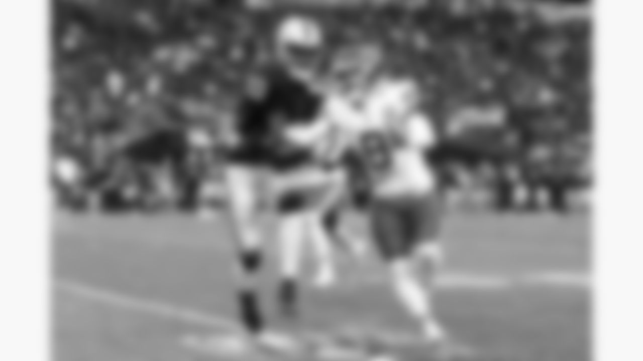 Kansas City Chiefs cornerback Kristian Fulton (8) breaks up a pass to Las Vegas Raiders wide receiver Dont'e Thornton Jr. (10) during a week 18 NFL football game, Sunday, January 4, 2026 in Las Vegas, NV.