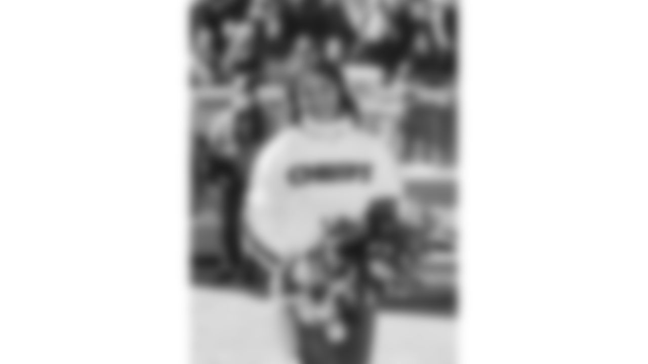 Kansas City Chiefs Cheerleaders on the field prior to a week 15 NFL Football game against the Los Angeles Chargers on Sunday, December 14, 2025 in Kansas City, MO.