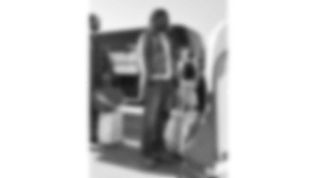 Kansas City Chiefs cornerback Kristian Fulton (8) travels for a week 18 matchup with the Las Vegas Raiders on Saturday, January 3, 2026.