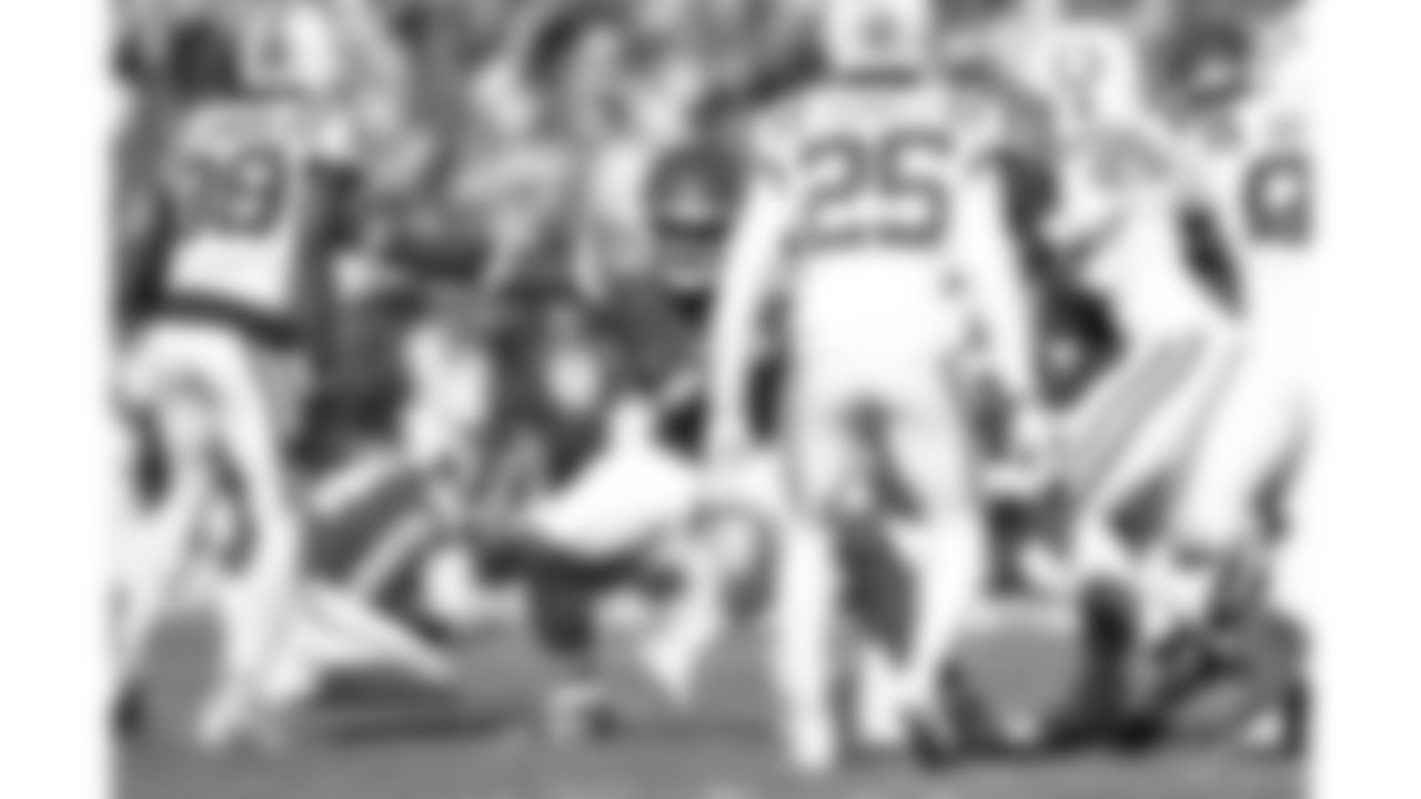 Kansas City Chiefs tackle Josh Simmons (71) blocks during a week 12 NFL football game against the Indianapolis Colts, Sunday, November 23, 2025 in Kansas City, MO.