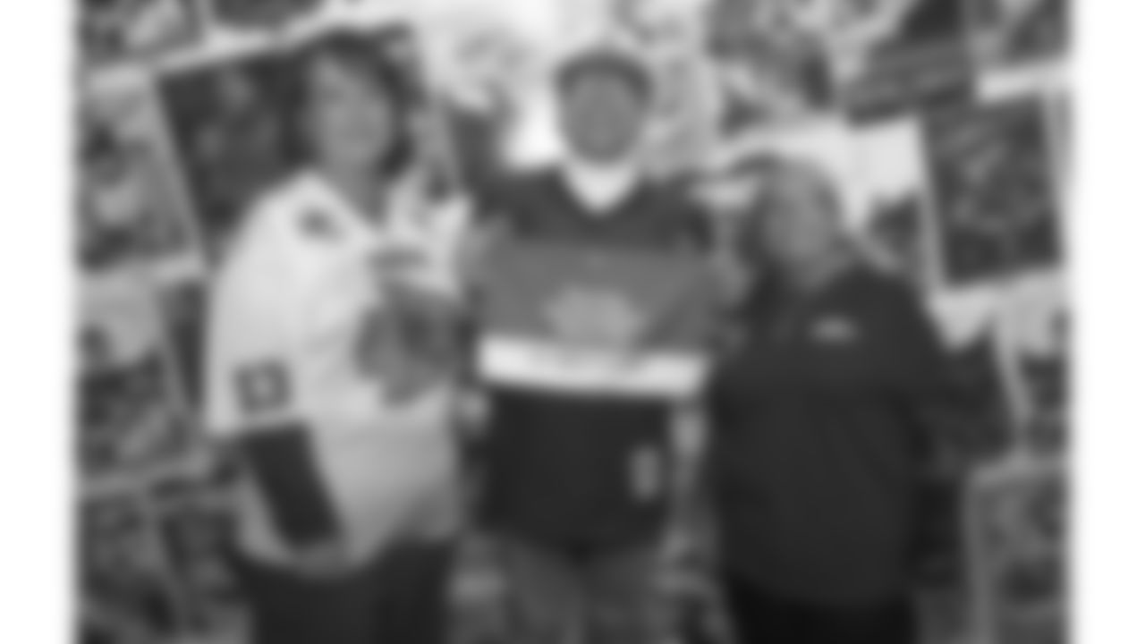 Red Coaters gather at the Kingdom Club to watch the Chiefs take on the Denver Broncos on November 16, 2025.