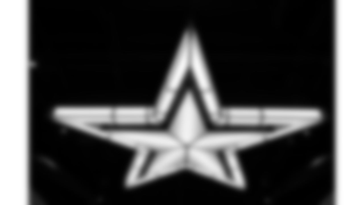 A star prior to a week 13 NFL football game against the Dallas Cowboys on Thursday, November 27, 2025 in Arlington, TX.