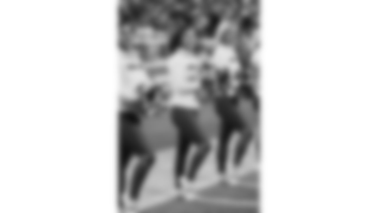 Kansas City Chiefs Cheerleaders during the NFL Week 14 matchup against the Los Angeles Chargers on Sunday, December 11, 2024 in Kansas City, MO.