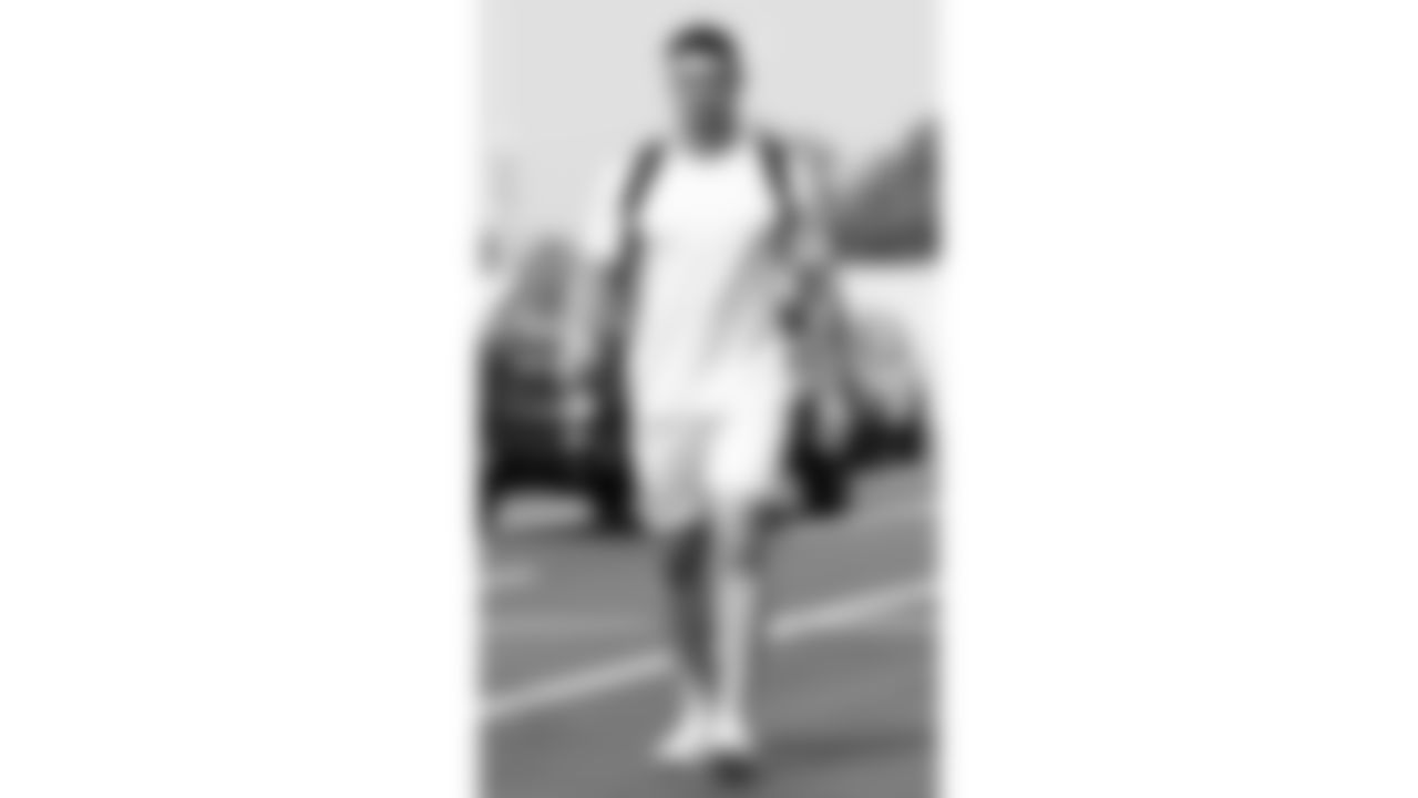 Kansas City Chiefs linebacker Leo Chenal (54) arrives prior to a week 2 NFL Football game against the Philadelphia Eagles Sunday September 14, 2025.