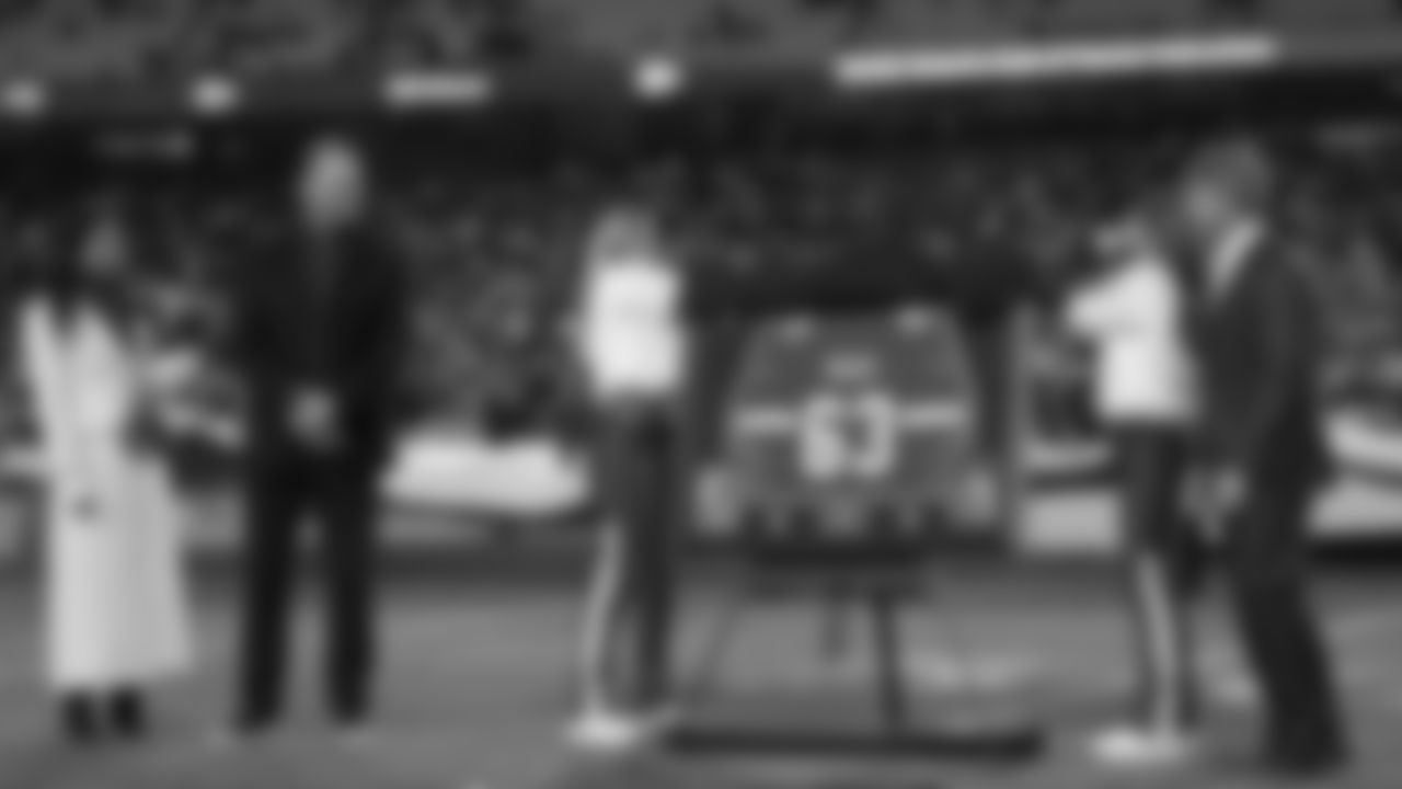 Bill Maas being inducted to the Chiefs Hall of Fame during an NFL week 14 matchup against the Houston Texans, Sunday December 7, 2025.