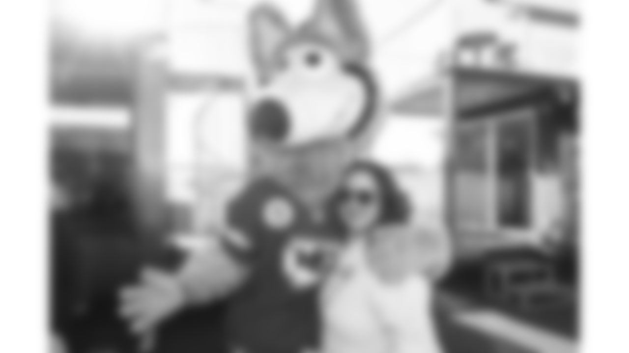 KC Wolf at the Red Coaters Tailgate before a week 7 NFL Football game against the Las Vegas Raiders on Sunday, October 19, 2025.
