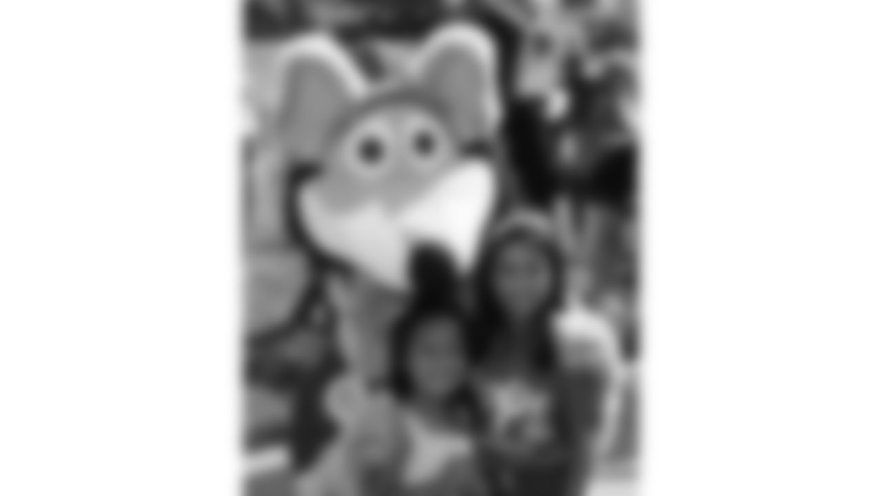 KC Wolf interacts with attendees at the Hero Parade and Fountain Dyeing event on Friday, August 29, 2025 at Mill Creek Park in Kansas City, MO.