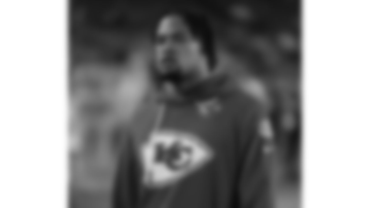 Kansas City Chiefs safety Bryan Cook (6) looks on prior to an NFL week 17 matchup against the Denver Broncos, Thursday, December 25, 2025.