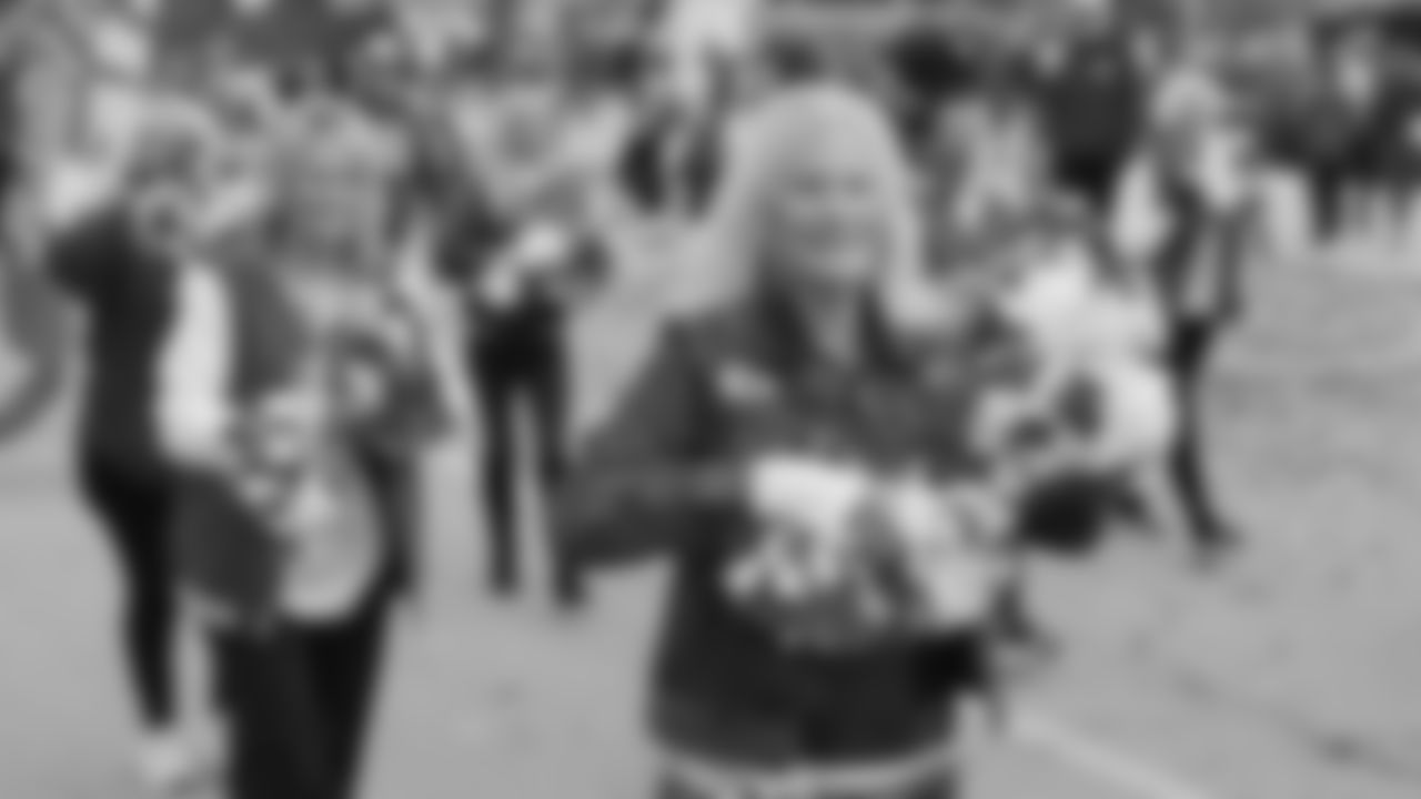 Kansas City Chiefs Alumni Cheerleaders in the pregame parade prior to a week 12 NFL Football game against the Indianapolis Colts on Sunday, November 23, 2025 in Kansas City, MO.