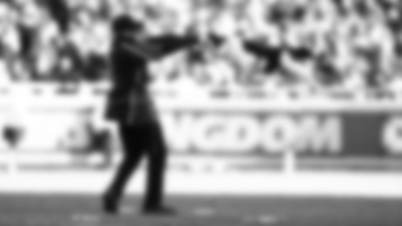 Kansas City Disc Dogs during an NFL week 15 matchup against the Los Angeles Chargers, Sunday December 14, 2025.