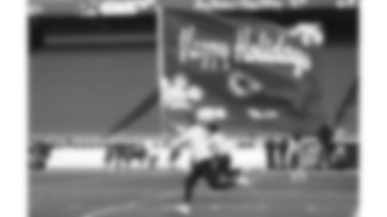 The Kansas City Chiefs Cheerleaders and Entertainment teams prior to a week 17 NFL Football game against the Denver Broncos on December 25, 2025 in Kansas City, MO.