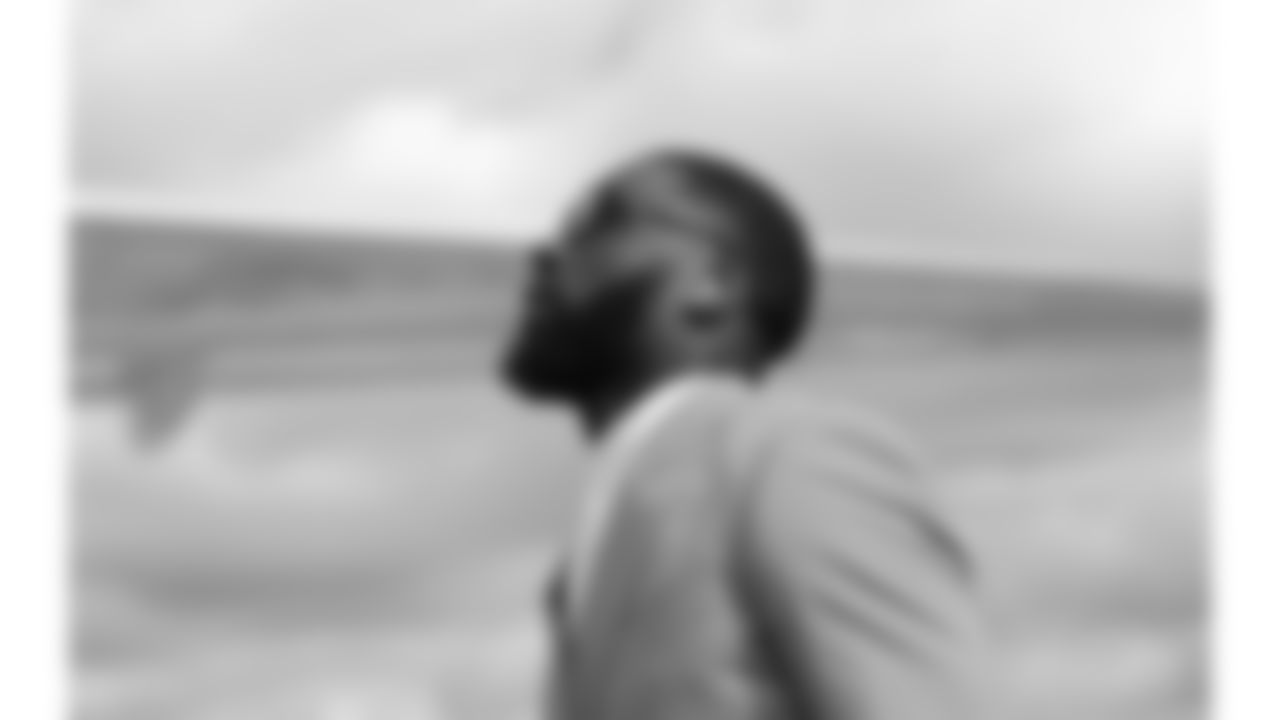 Kansas City Chiefs cornerback Jaylen Watson (35) travels for a week 9 matchup with the Buffalo Bills, Saturday November 1, 2025.