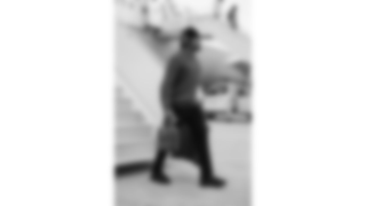 Kansas City Chiefs safety Bryan Cook (6) travels for a week 18 matchup with the Las Vegas Raiders on Saturday, January 3, 2026.