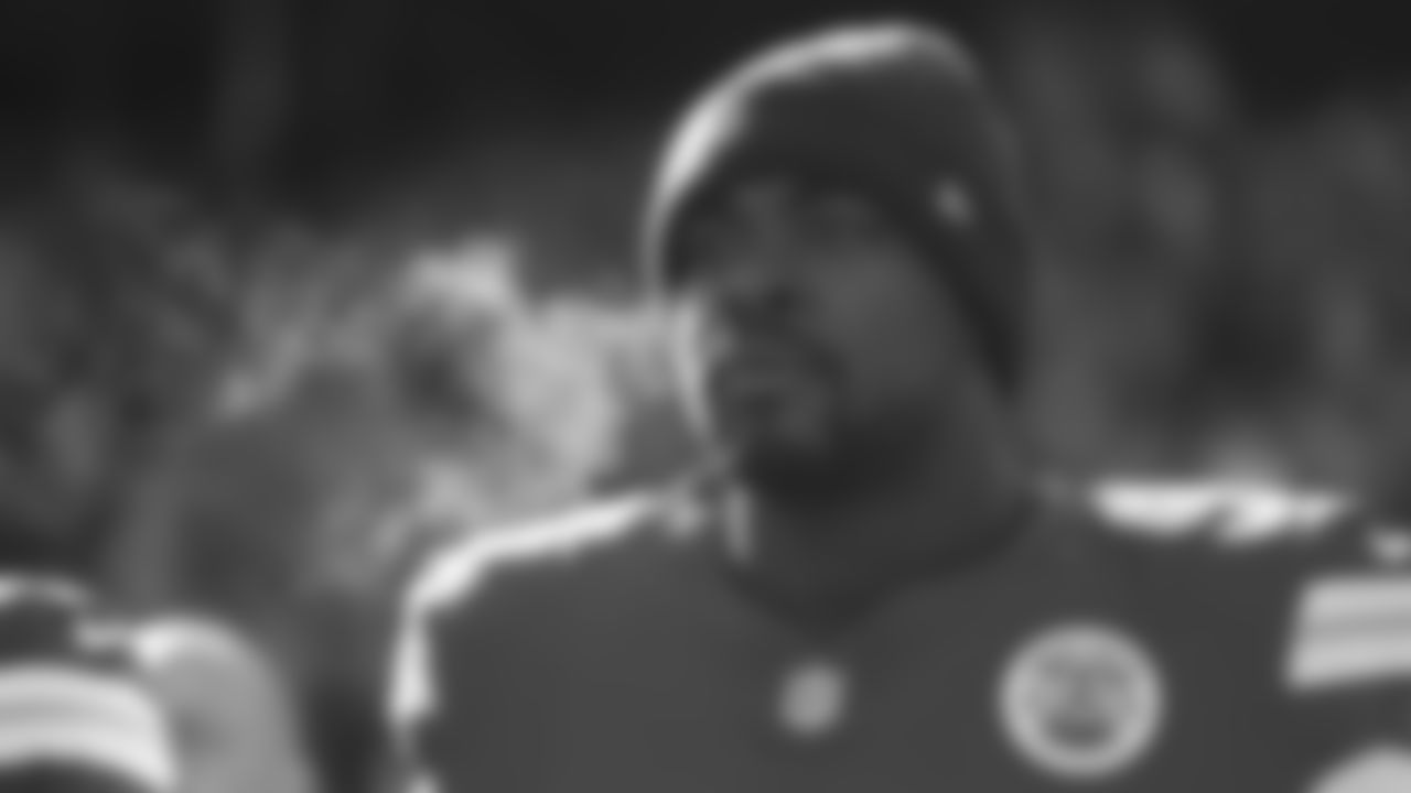 Kansas City Chiefs defensive tackle Chris Jones (95) looks on prior to an NFL week 15 matchup against the Los Angeles Chargers, Sunday December 14, 2025.