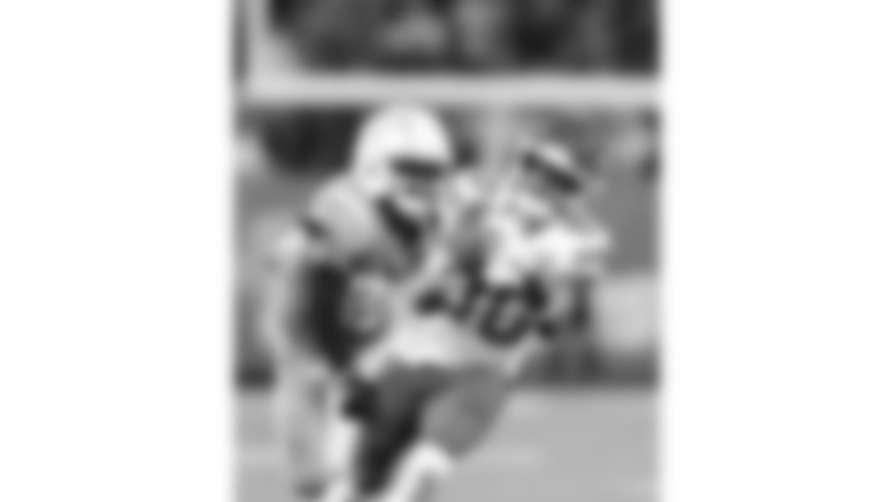 Kansas City Chiefs wide receiver Tyquan Thornton (80) makes a catch during a week 1 NFL football game against the Los Angeles Chargers at Arena Corinthians in São Paulo, Brazil on September 5, 2025.