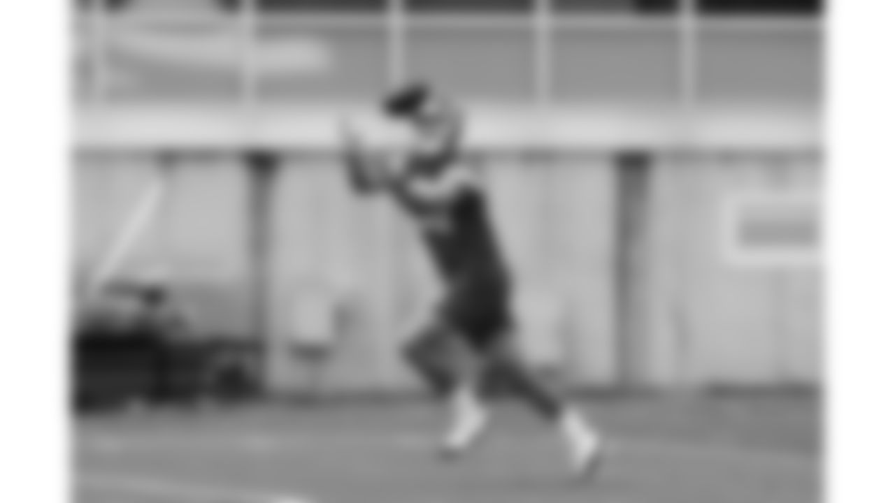 Kansas City Chiefs tight end Travis Kelce (87) practices during phase 3 of OTAs on Wednesday June 18, 2025 in Kansas City, MO.