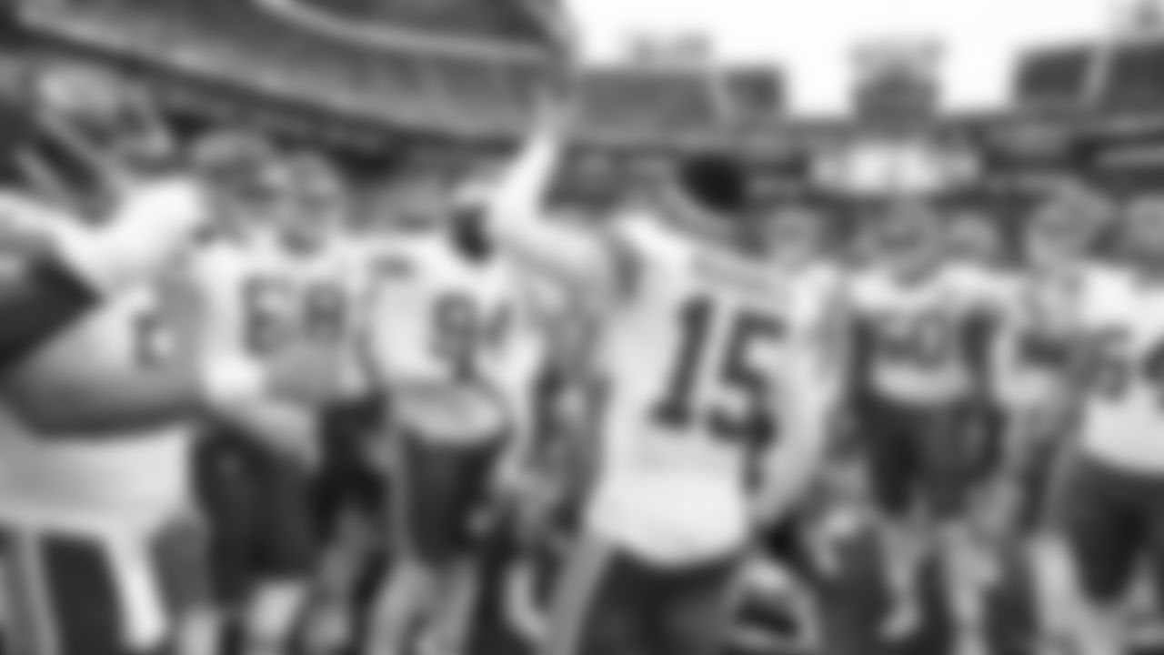 Kansas City Chiefs quarterback Patrick Mahomes (15) addresses the team huddle prior to a preseason week 2 NFL football game against the Seattle Seahawks, Friday, August 15, 2025 in Seattle, WA.