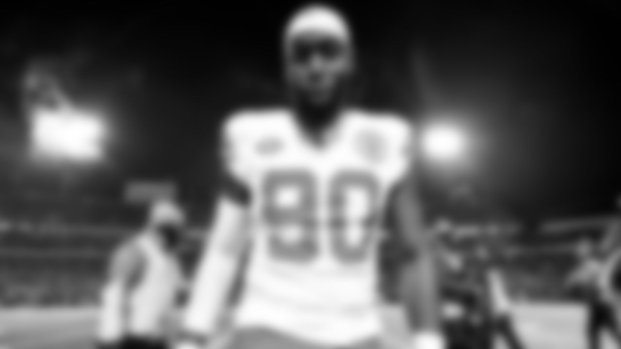 Kansas City Chiefs defensive end Charles Omenihu (90) prior to the NFL Divisional Playoff football game against the Buffalo Bills, January 21, 2024 in Buffalo.