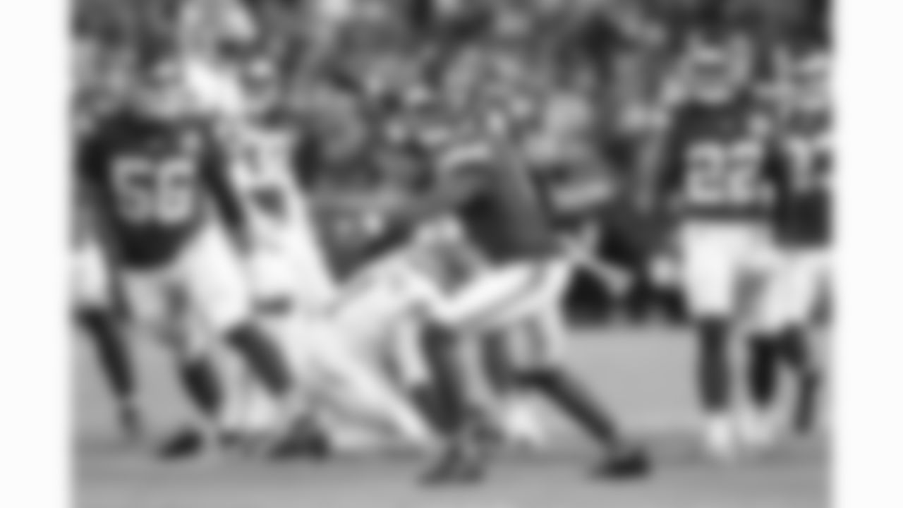 Kansas City Chiefs safety Bryan Cook (6) celebrates a tackle during the week 6 NFL football game against the Detroit Lions, Sunday, October 12, 2025 in Kansas City, MO.