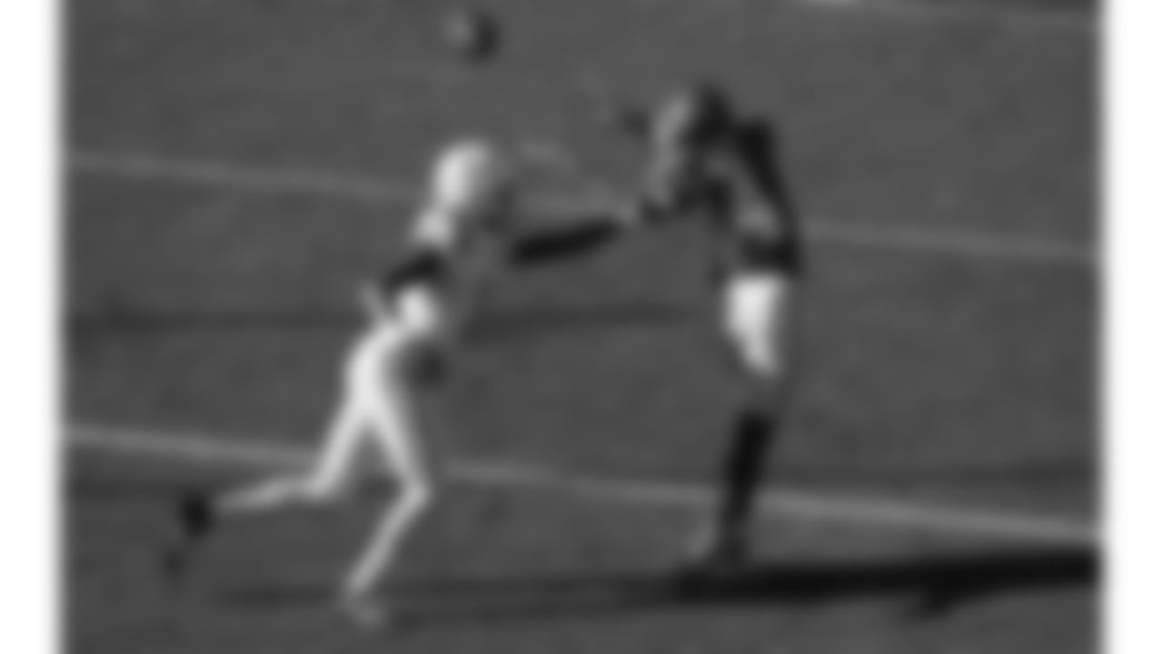 Kansas City Chiefs wide receiver Rashee Rice (4) catches the ball in front of Indianapolis Colts cornerback Sauce Gardner (1) during a week 12 NFL football game, Sunday, November 23, 2025 in Kansas City, MO.