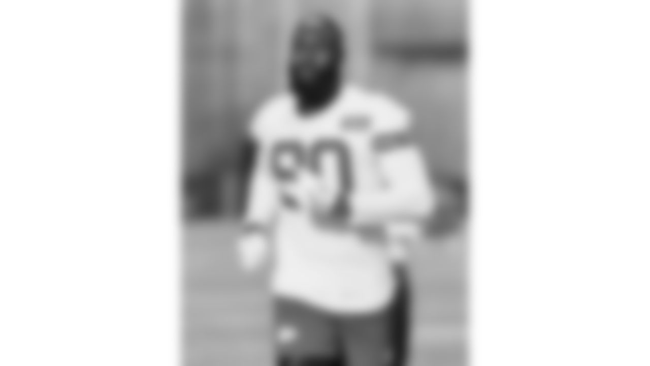 Kansas City Chiefs defensive end Charles Omenihu (90) during a week 17 practice on Tuesday, December 23, 2025 in Kansas City, MO.