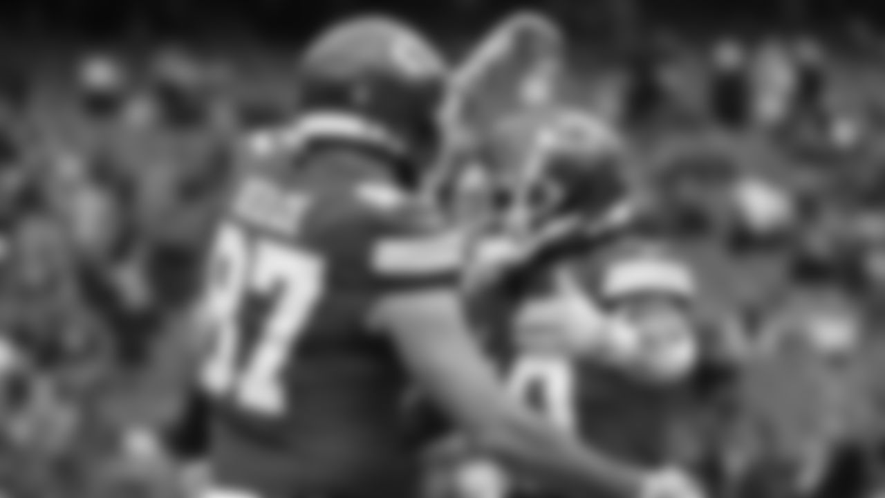 The Kansas City Chiefs face off against the Cincinnati Bengals at GEHA Field at Arrowhead Stadium on December 31, 2023.