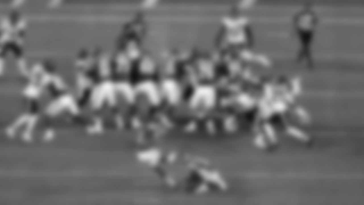 Kansas City Chiefs kicker Harrison Butker (7) kicks a field goal during a preseason week 3 NFL football game against the Chicago Bears, Friday, August 22, 2025 in Kansas City, MO.