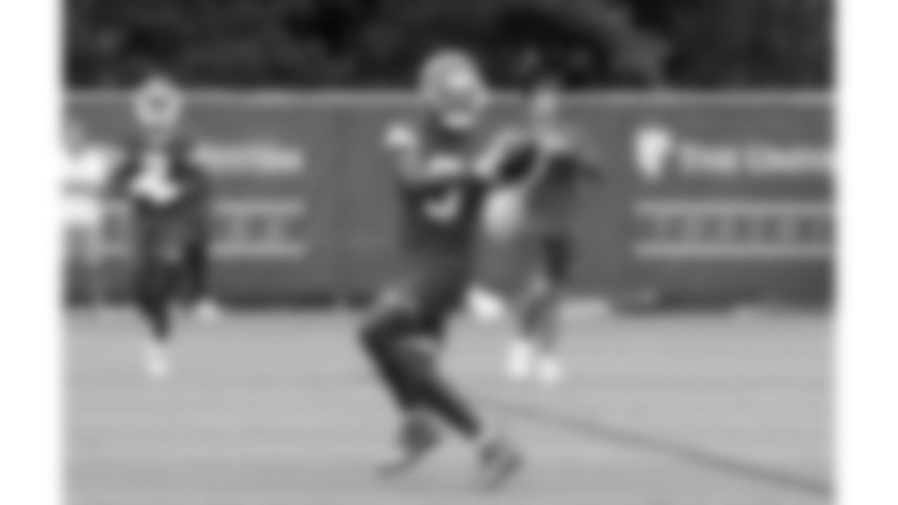 Kansas City Chiefs wide receiver JuJu Smith-Schuster (9) practices during phase 3 of OTAs on Tuesday June 17, 2025 in Kansas City, MO.