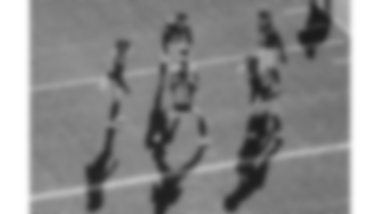 Kansas City Chiefs wide receivers play a game during warm ups prior to a week 15 NFL football game against the Los Angeles Chargers, Sunday, December 14, 2025 in Kansas City, MO.