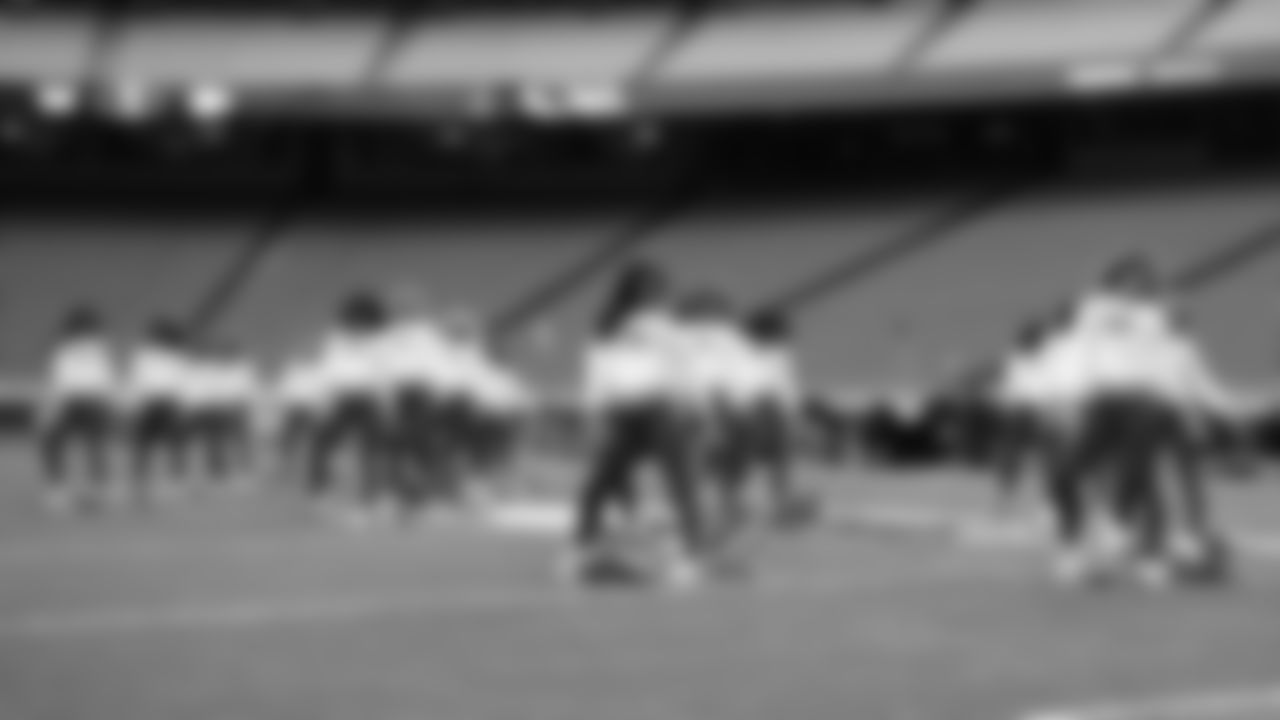 Kansas City Chiefs Cheerleaders before a week 8 NFL football game against the Washington Commanders, Monday, October 27, 2025, in Kansas City, MO.