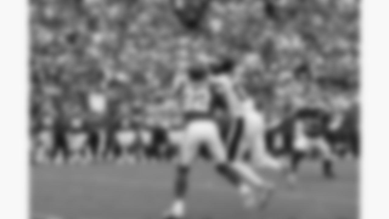 Kansas City Chiefs cornerback Trent McDuffie (22) breaks up a pass to Philadelphia Eagles wide receiver A.J. Brown (11) during the week 2 NFL football game, Sunday, September 14, 2025 in Kansas City, MO.