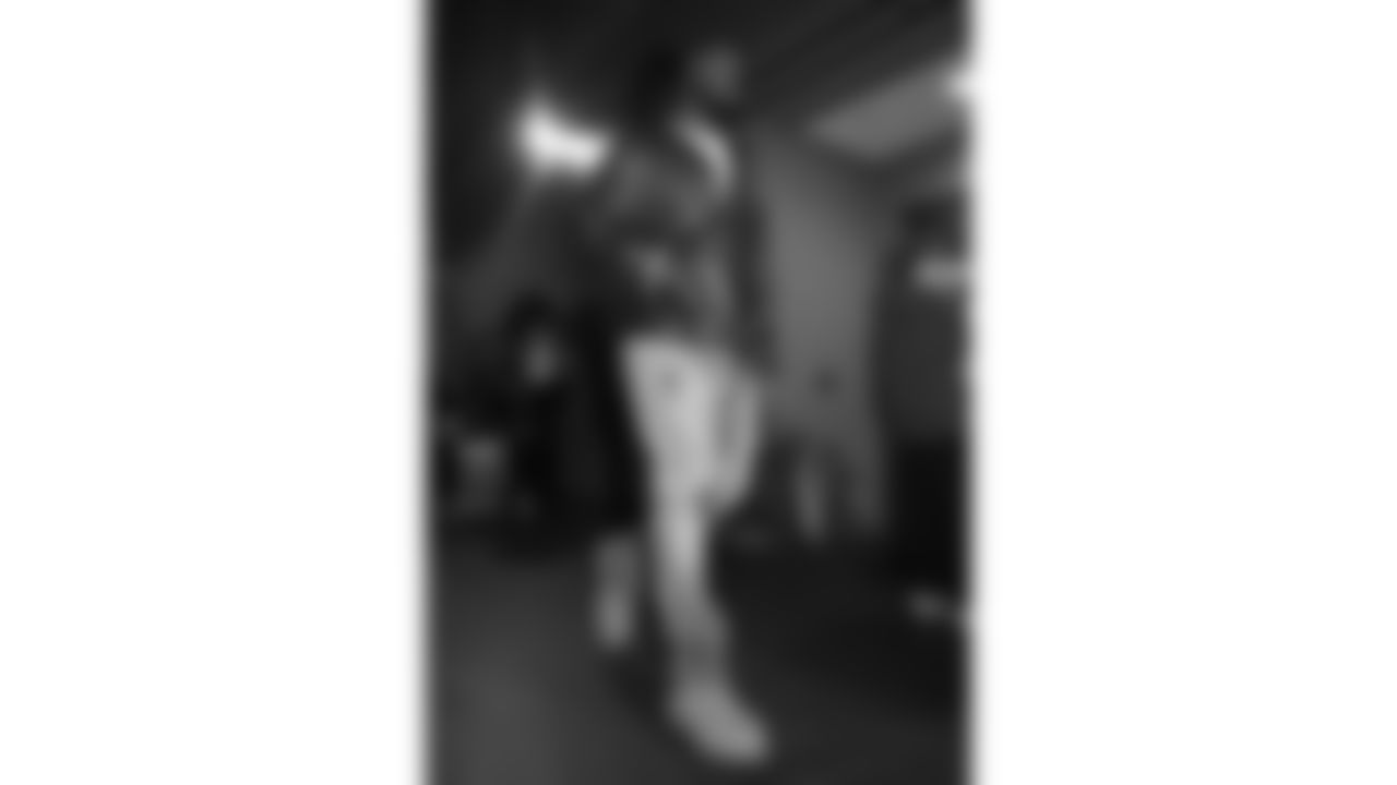 Kansas City Chiefs defensive end Mike Danna (51) arrives prior to a week 13 NFL football game against the Dallas Cowboys on Thursday, November 27, 2025 in Arlington, TX.