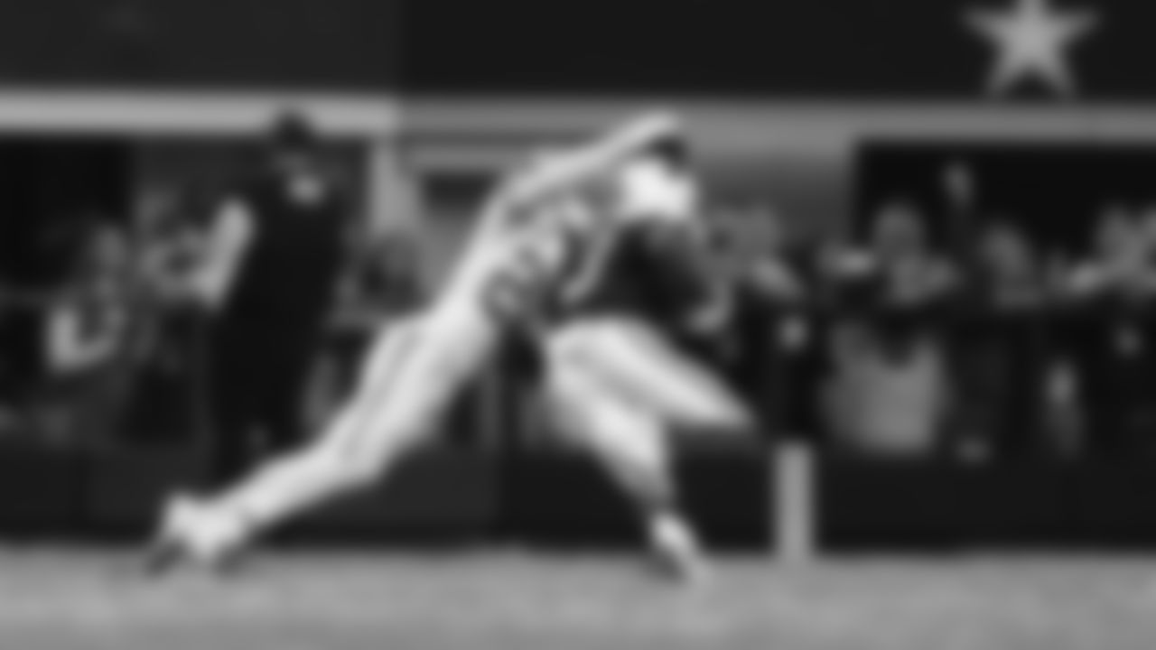 Kansas City Chiefs cornerback Trent McDuffie (22) makes a tackle during a week 13 NFL Football game against the Dallas Cowboys on Thursday, November 27, 2025 in Dallas, Texas.