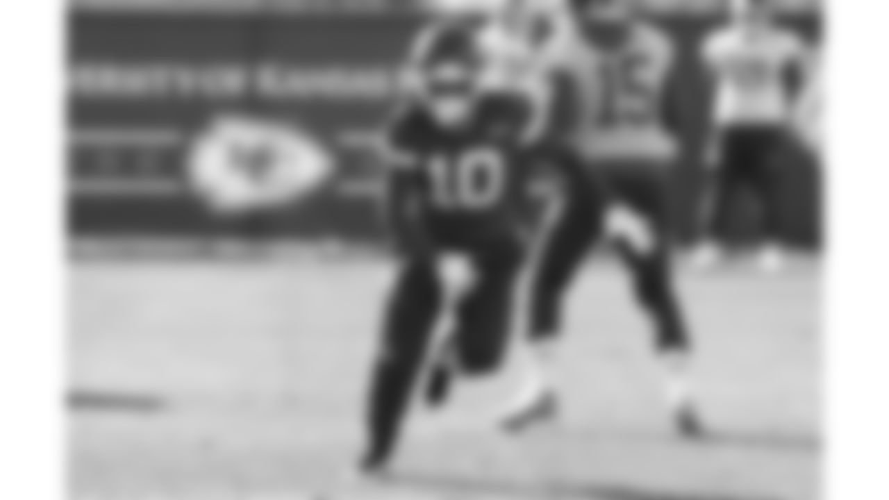 Kansas City Chiefs running back Isiah Pacheco (10) during week 14 practice on Friday December 5, 2025 in Kansas City, MO.