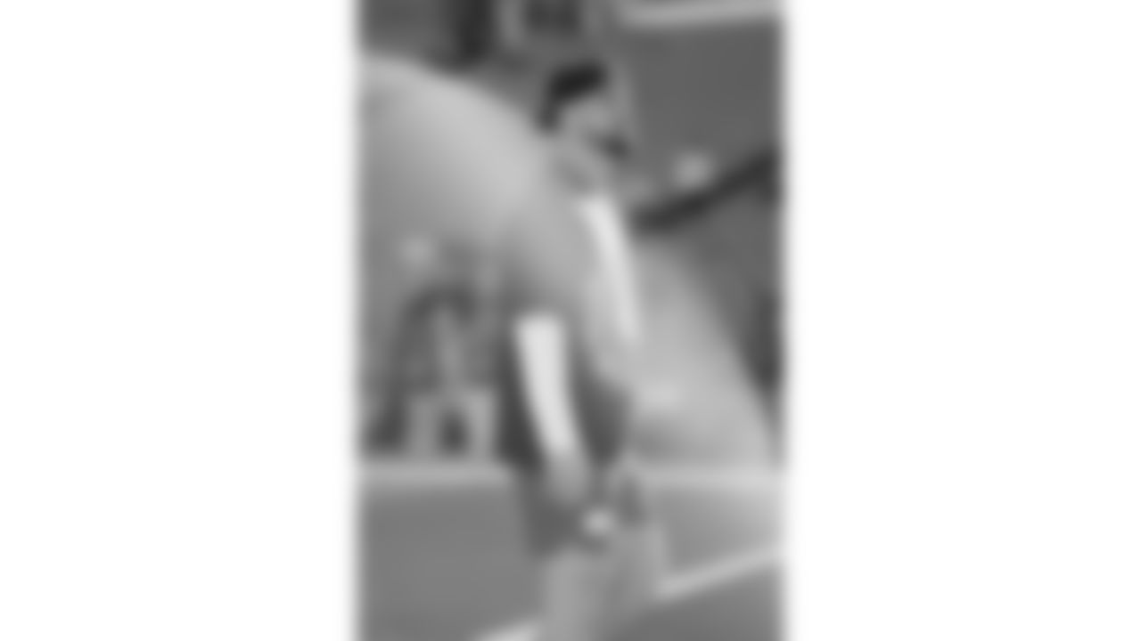 Kansas City Chiefs middle linebacker Drue Tranquill (23) walks on the field prior to a week 9 NFL football game against the Buffalo Bills, Sunday, November 2, 2025 in Buffalo, NY.