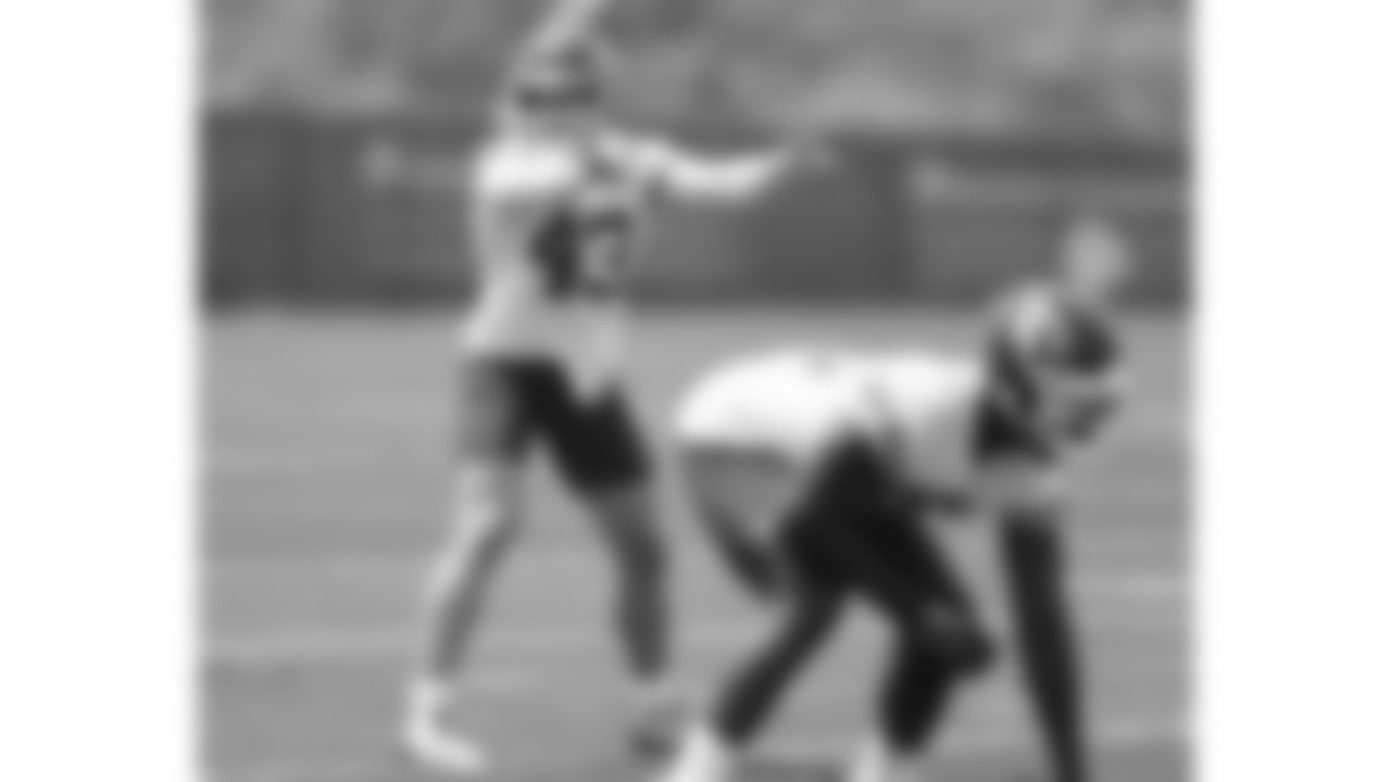 Kansas City Chiefs linebacker Jack Cochrane (43) practices during phase 3 of OTAs on Wednesday, June 4, 2025 in Kansas City, MO.