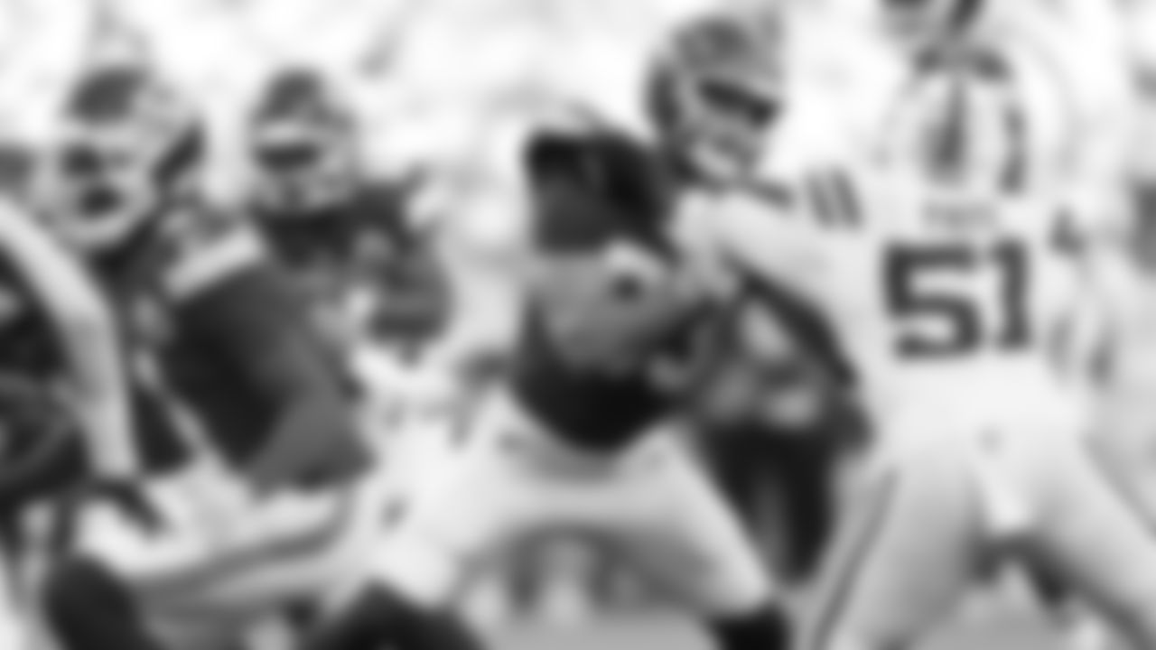 Kansas City Chiefs tight end Noah Gray (83) in position during a week 12 NFL Football game against the Indianapolis Colts on Sunday, November 23, 2025 in Kansas City, MO